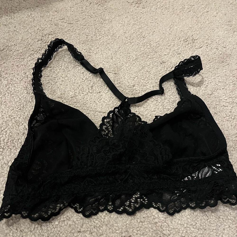 Target lightly lined bralette - Picture 2 of 3